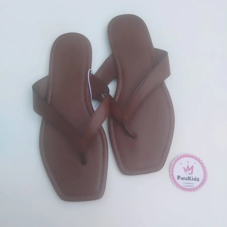 Zapatillas café de Mujer